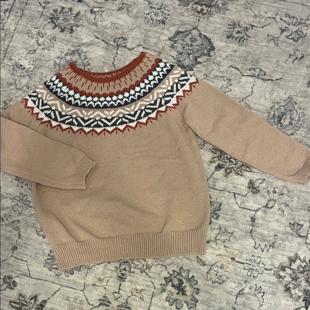 NWOT Women's Tan Patterned Crew Neck Sweater
